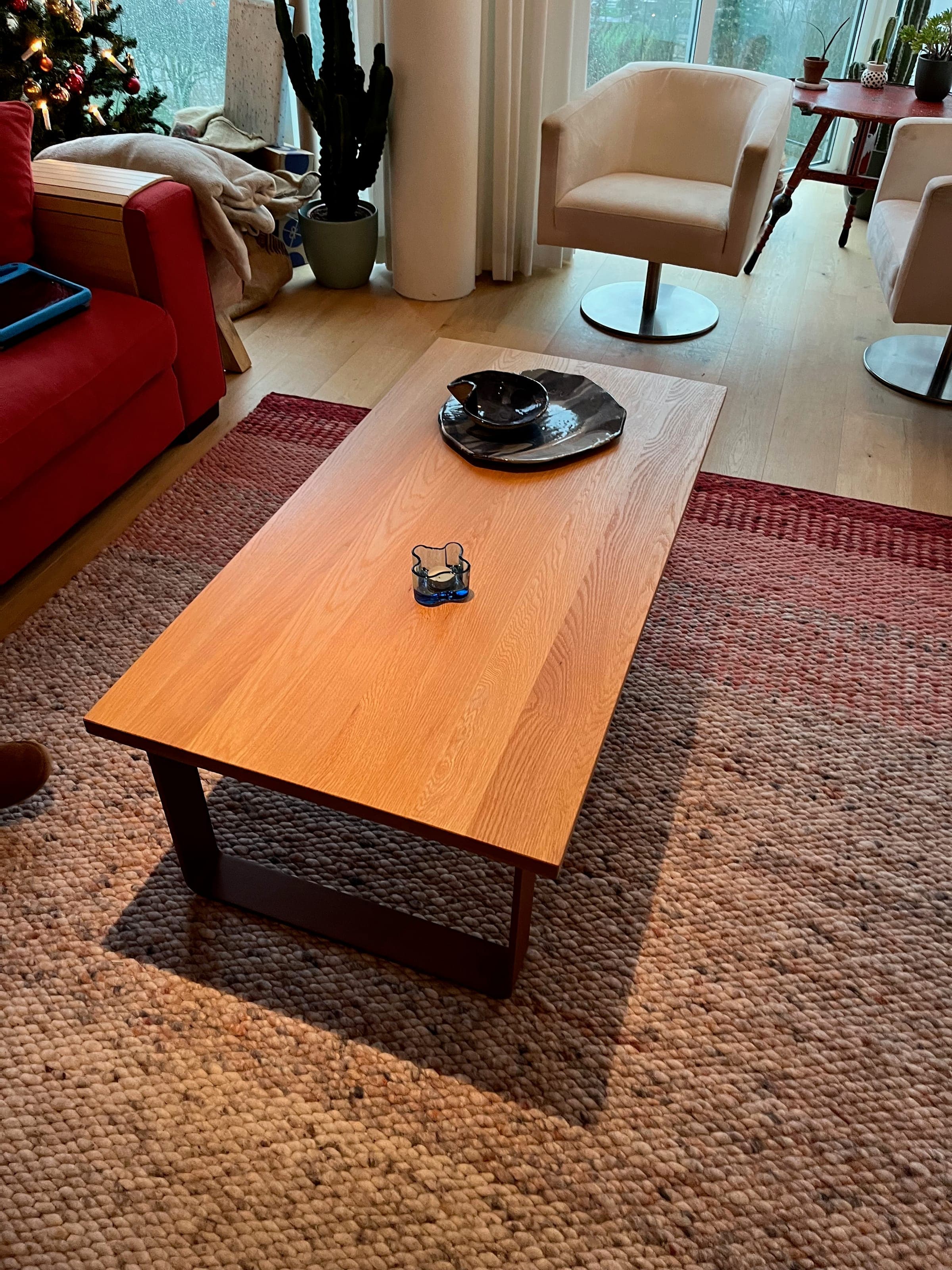 Eiken salontafel gemaakt door Pim Havelaar